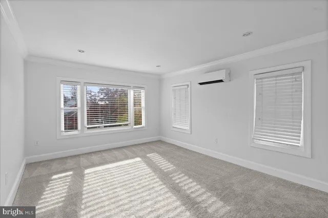 $2,950 | 182 West Court Street, Unit 180, Doylestown, PA 18901