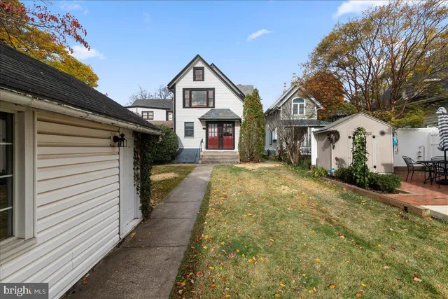 $2,950 | 182 West Court Street, Unit 180, Doylestown, PA 18901