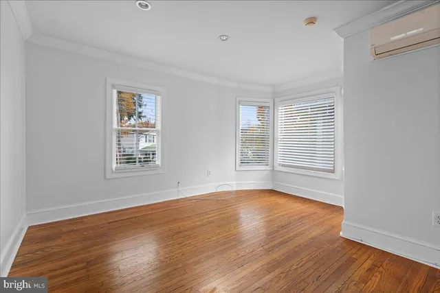 $2,950 | 182 West Court Street, Unit 180, Doylestown, PA 18901