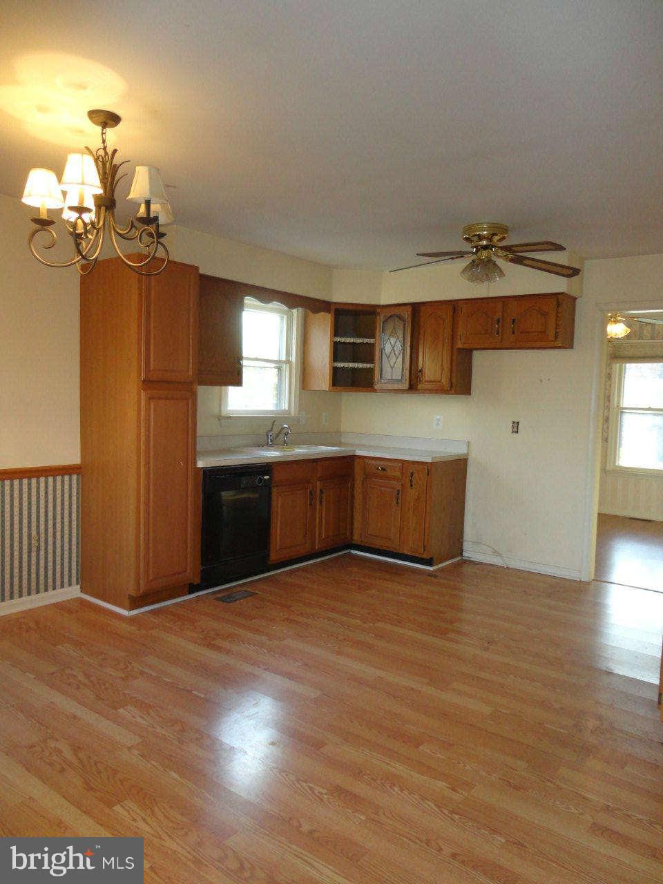 4445 Governor Almond Road Locust Grove, VA 22508 - Photo 12 of 30 Kitchen