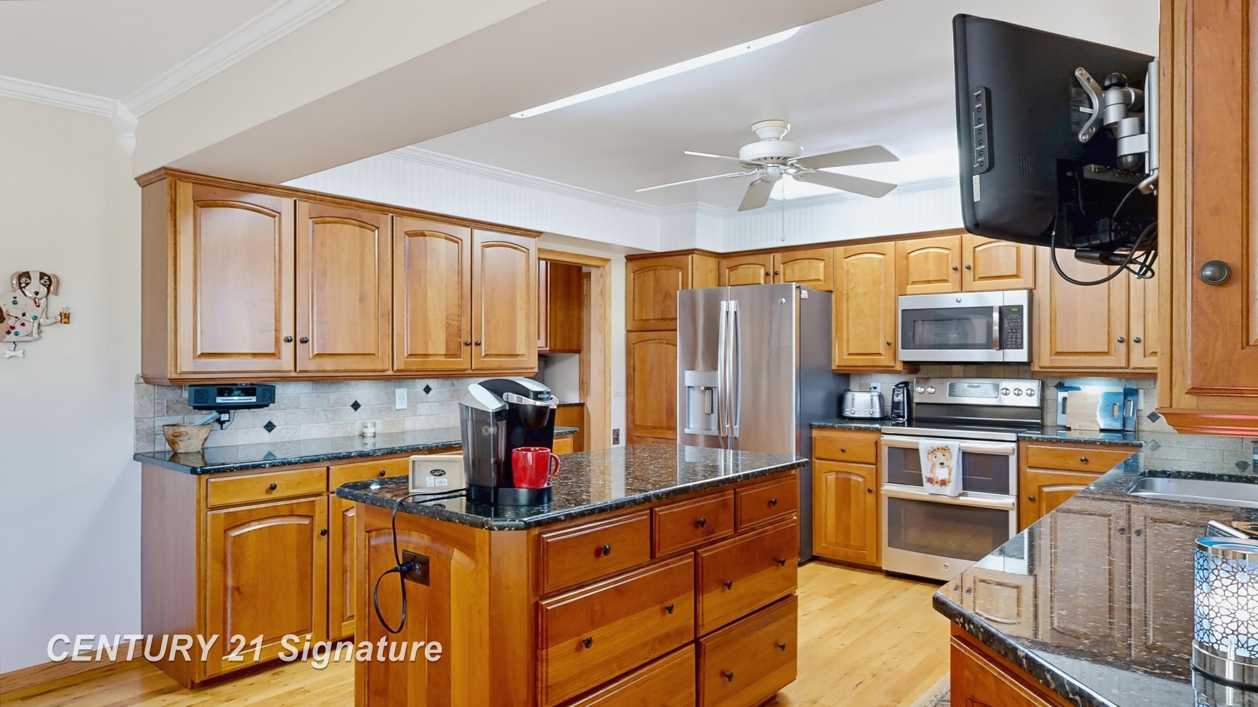 10463 North Woodbridge Road Wheeler, MI 48662 - Photo 16 of 68 Gallery Image 16