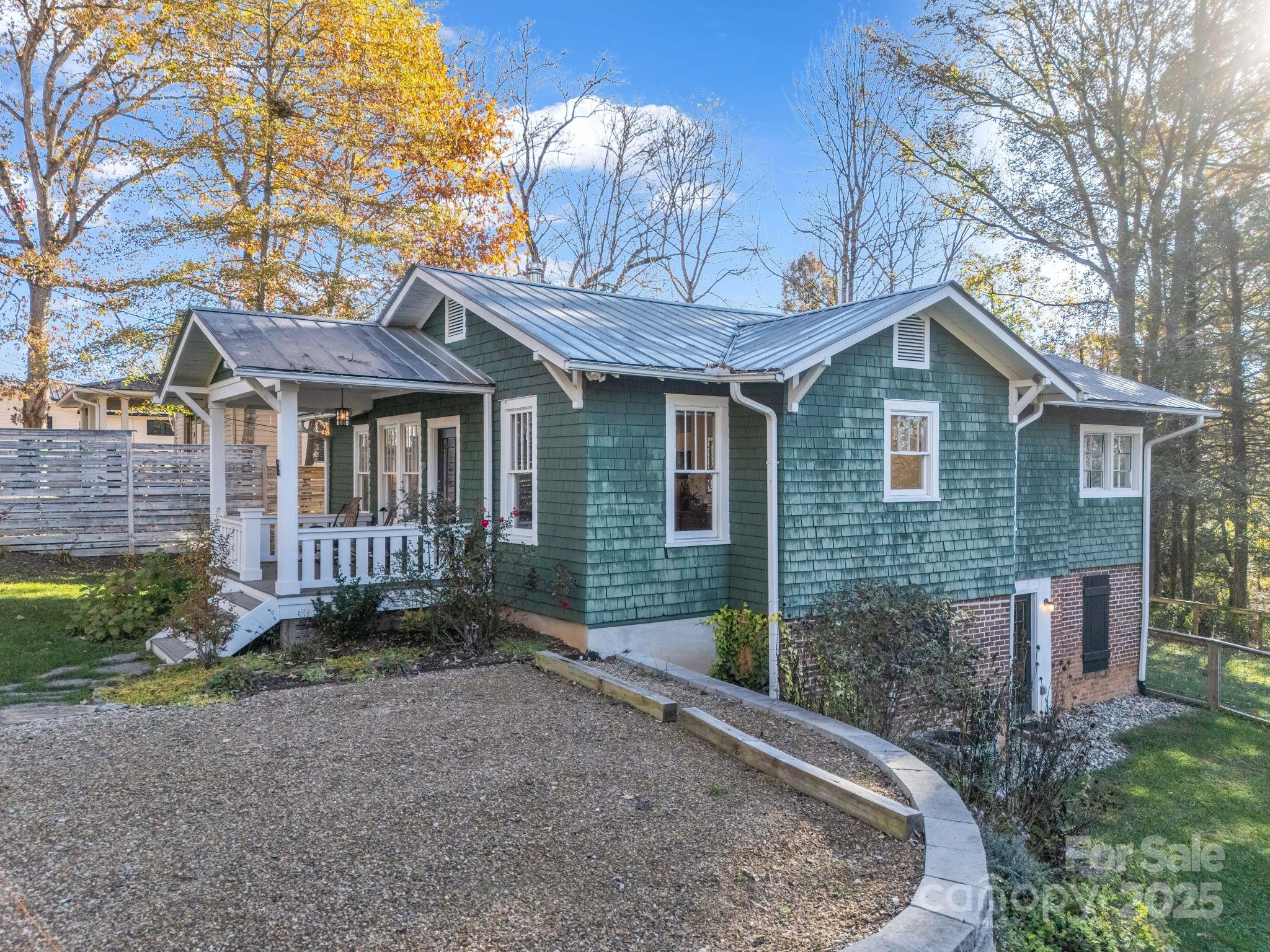 96 Thomas Street Brevard, NC 28712 - Photo 37 of 40