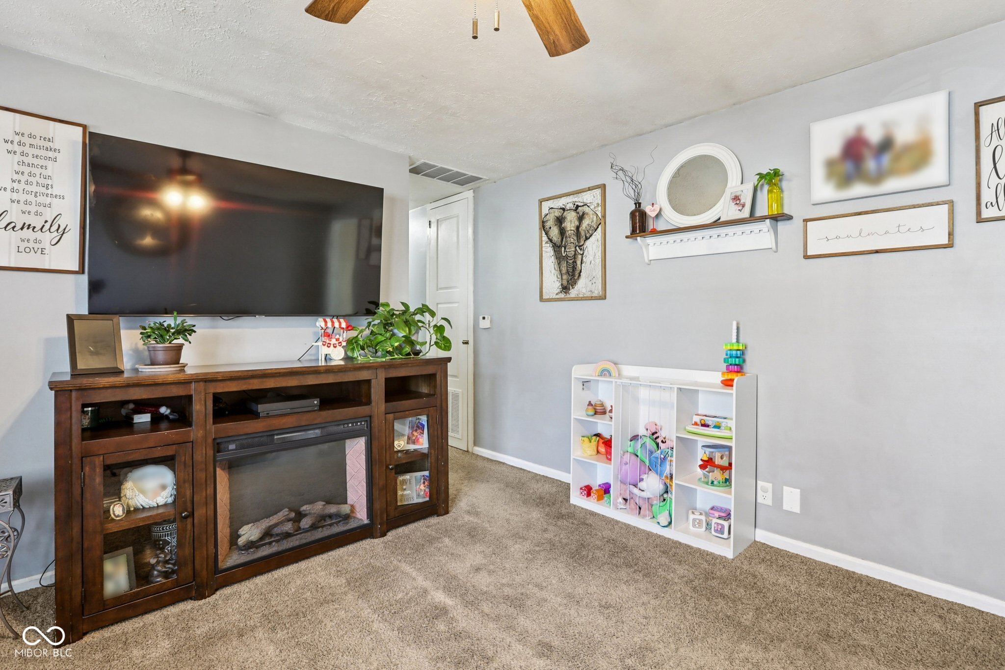 8801 Roy Road Indianapolis, IN 46219 - Photo 7 of 30