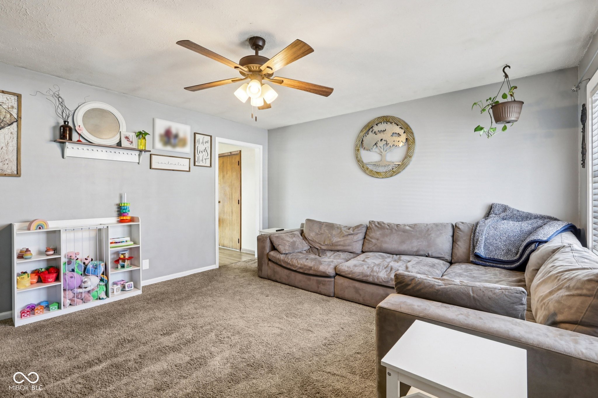 8801 Roy Road Indianapolis, IN 46219 - Photo 8 of 30