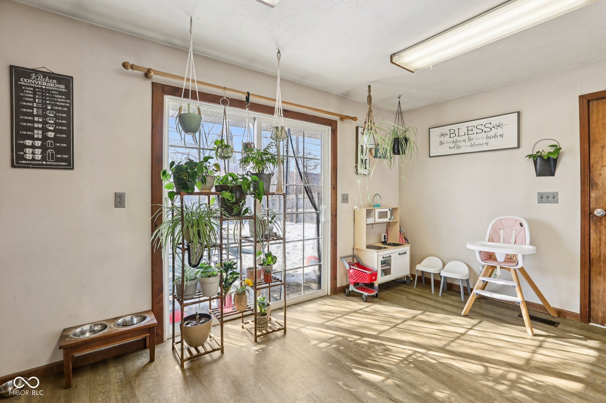 8801 Roy Road Indianapolis, IN 46219 - Photo 9 of 30