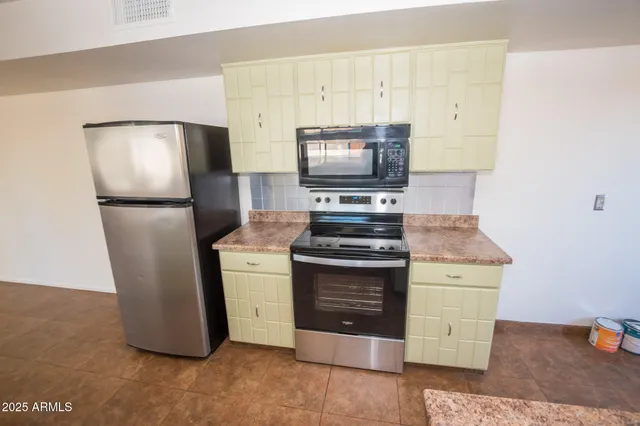 $239,000 | 597 Hegge Drive, Sierra Vista, AZ 85635