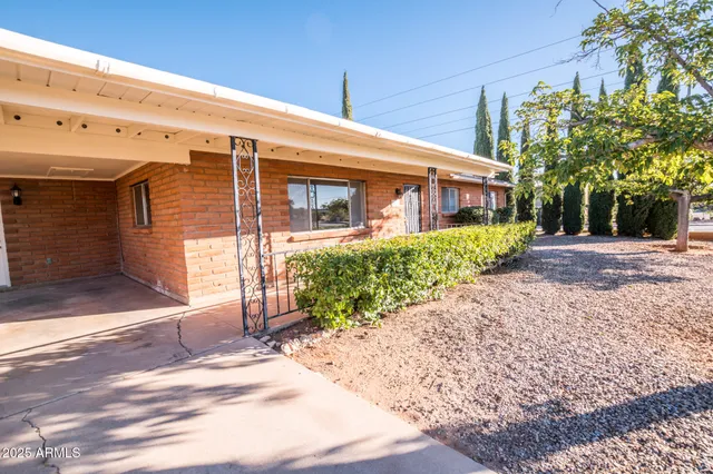 $239,000 | 597 Hegge Drive, Sierra Vista, AZ 85635