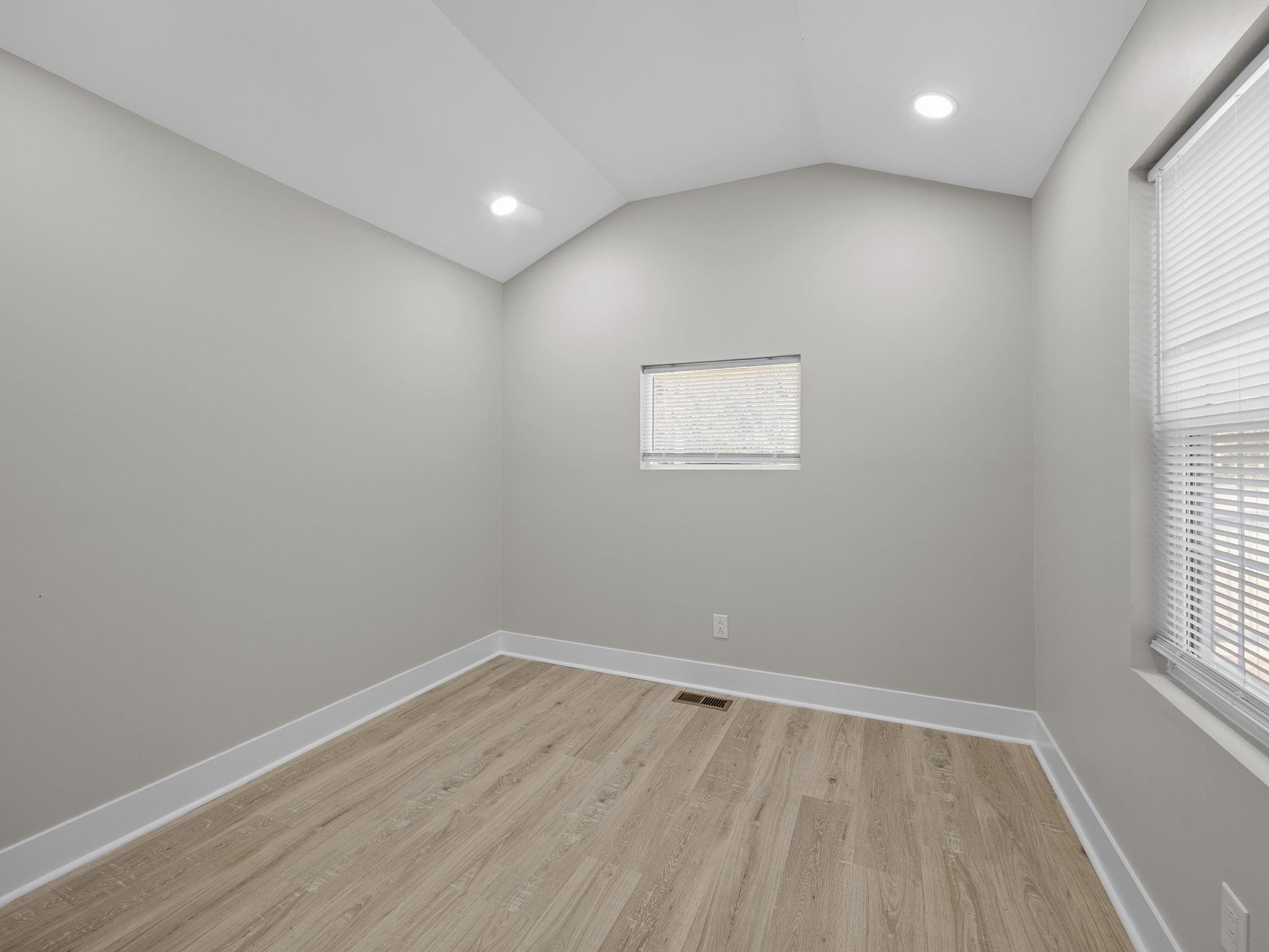 118 Strawberry Road Anderson, SC 29626 - Photo 14 of 39