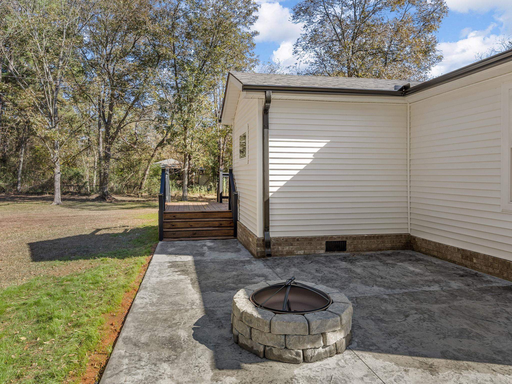 118 Strawberry Road Anderson, SC 29626 - Photo 30 of 39