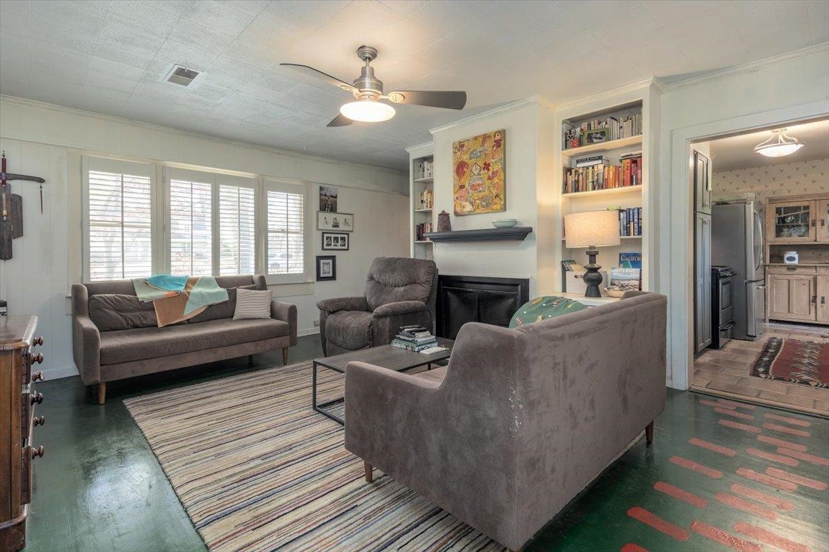 4910 Cole Road Memphis, TN 38117 - Photo 11 of 34