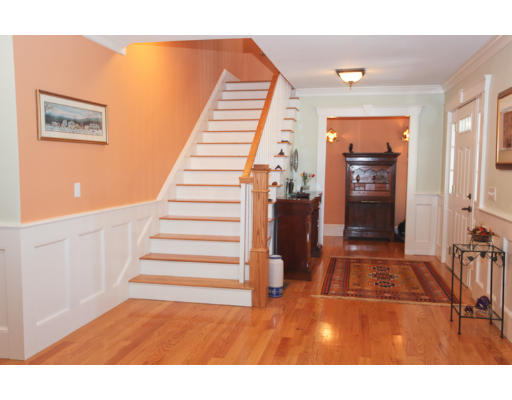 19 Sunset Road Winchester, MA 01890 - Photo 2 of 12 Gallery Image 2