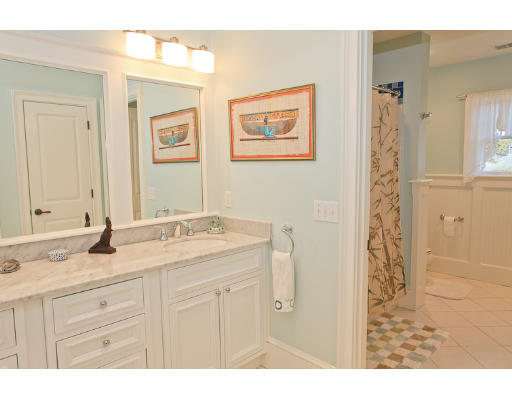19 Sunset Road Winchester, MA 01890 - Photo 8 of 12 Gallery Image 8
