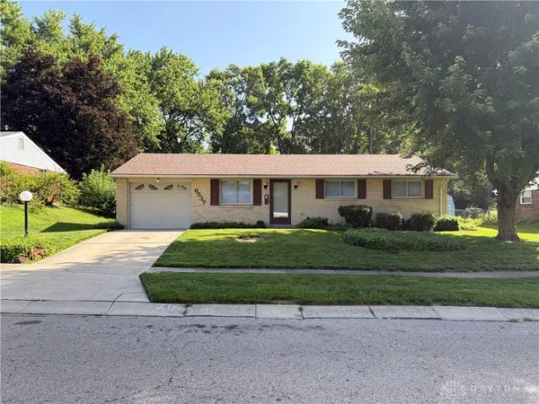 $1,800 | 6537 Highbury Road, Dayton, OH 45424