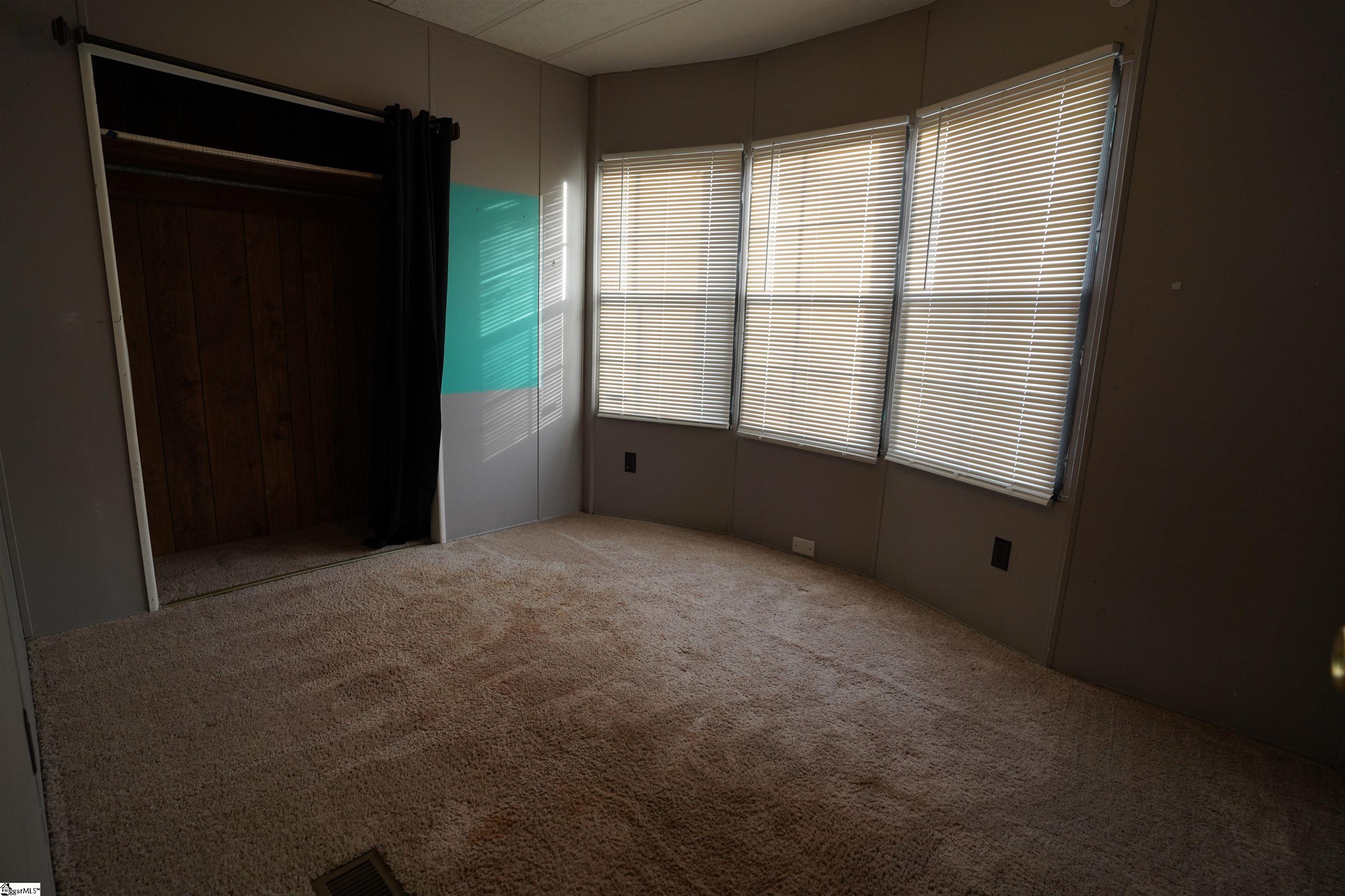 416 Bulls Road Taylors, SC 29687 - Photo 5 of 20