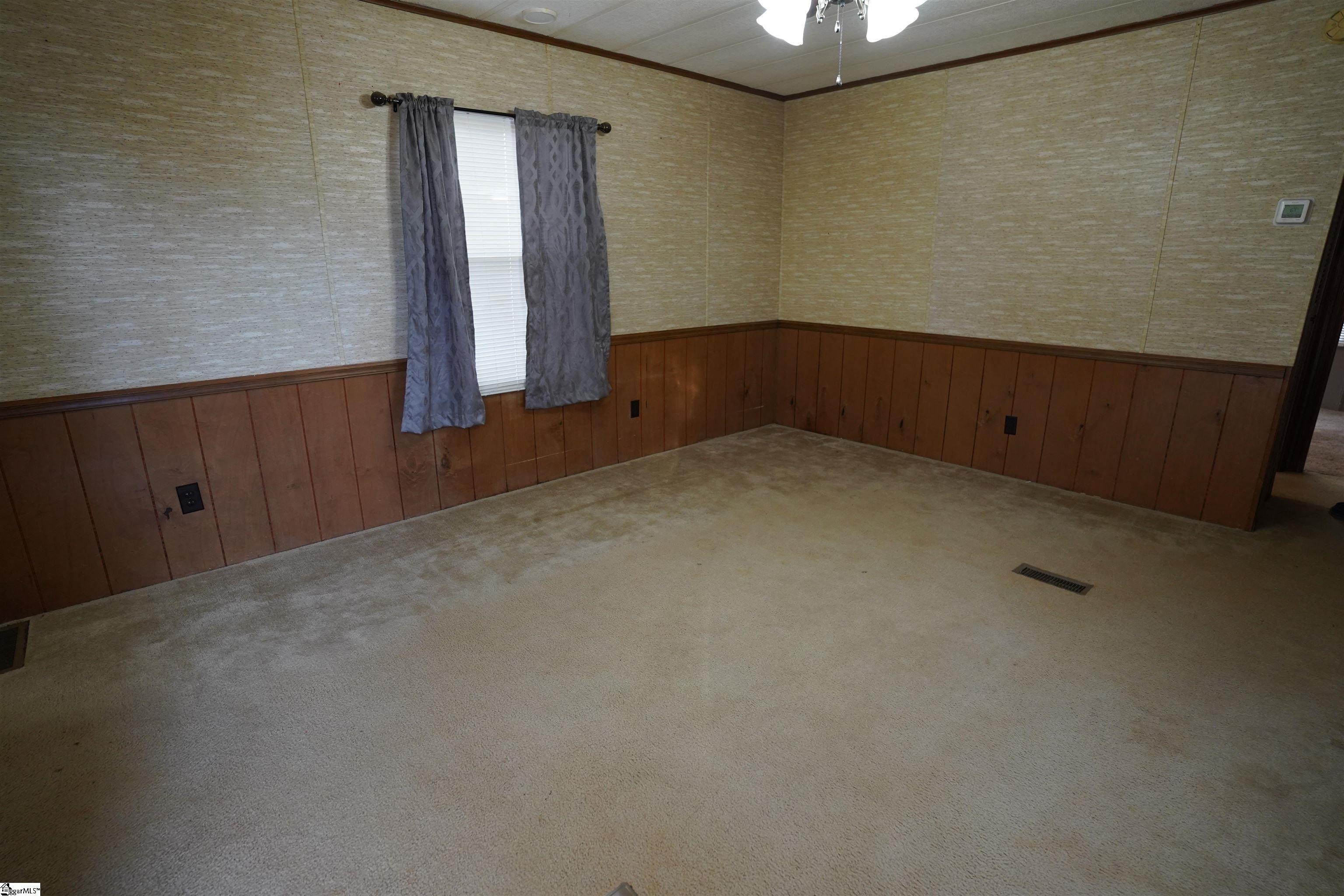416 Bulls Road Taylors, SC 29687 - Photo 9 of 20
