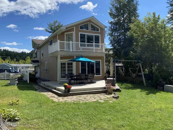 $1,299,900 | 109 Sunset Drive, Broadalbin, NY 12025