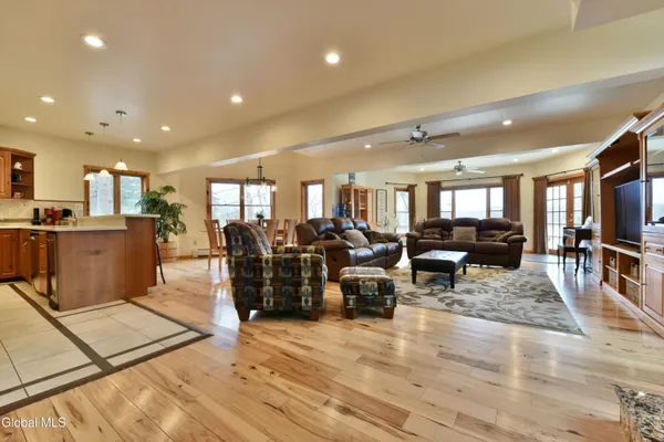 $1,299,900 | 109 Sunset Drive, Broadalbin, NY 12025