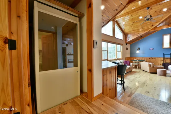 $1,299,900 | 109 Sunset Drive, Broadalbin, NY 12025