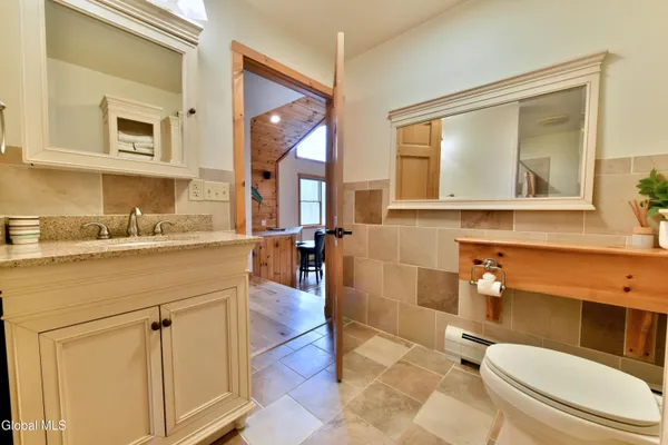$1,299,900 | 109 Sunset Drive, Broadalbin, NY 12025