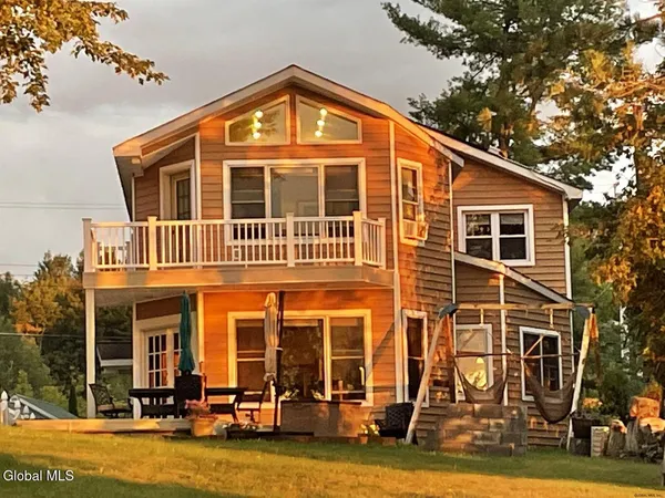 $1,299,900 | 109 Sunset Drive, Broadalbin, NY 12025