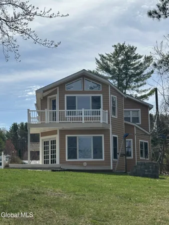 $1,299,900 | 109 Sunset Drive, Broadalbin, NY 12025