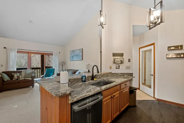 $475,000 | 65 Riverfront Drive, Unit 217, North Woodstock, NH 03262