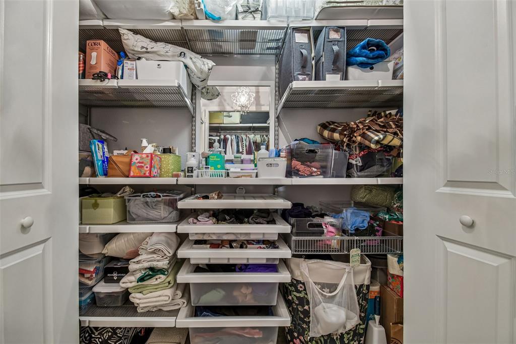 6543 Trail Ridge Drive, Unit 6543 Lakeland, FL 33813 - Photo 31 of 54 a kitchen with a stove and cabinets