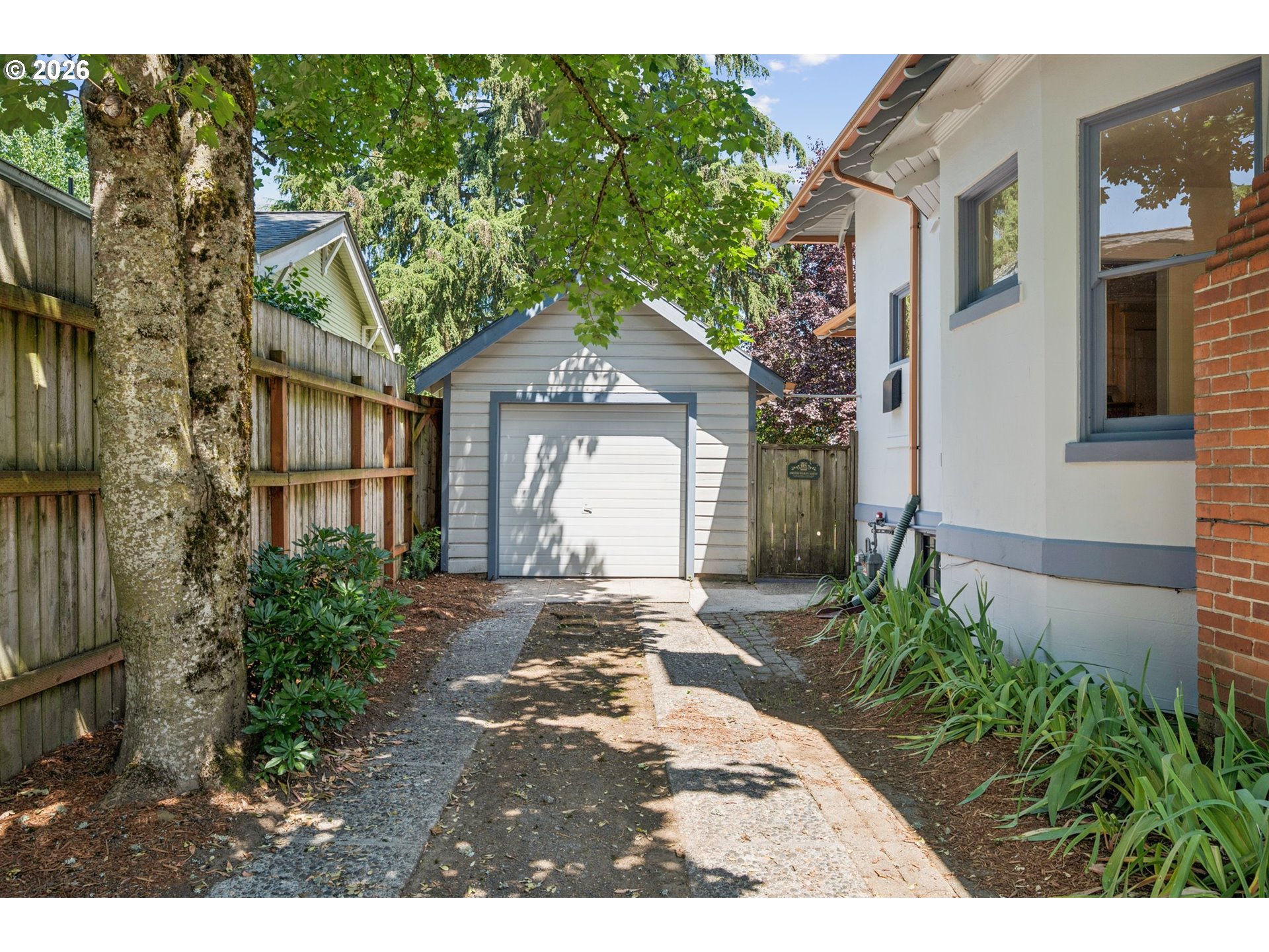 535 North Simpson Street Portland, OR 97217 - Photo 33 of 38