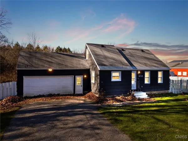 $850,000 | 8725 Caughdenoy Road, Clay, NY 13041