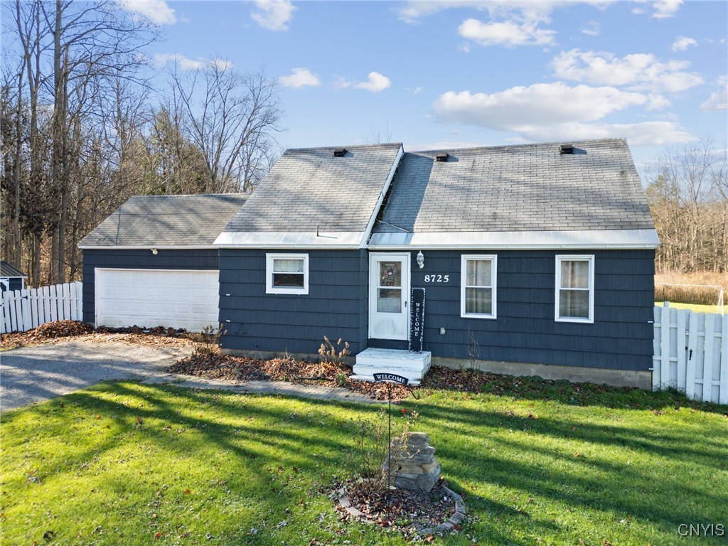8725 Caughdenoy Road Clay, NY 13041 - Photo 11 of 14