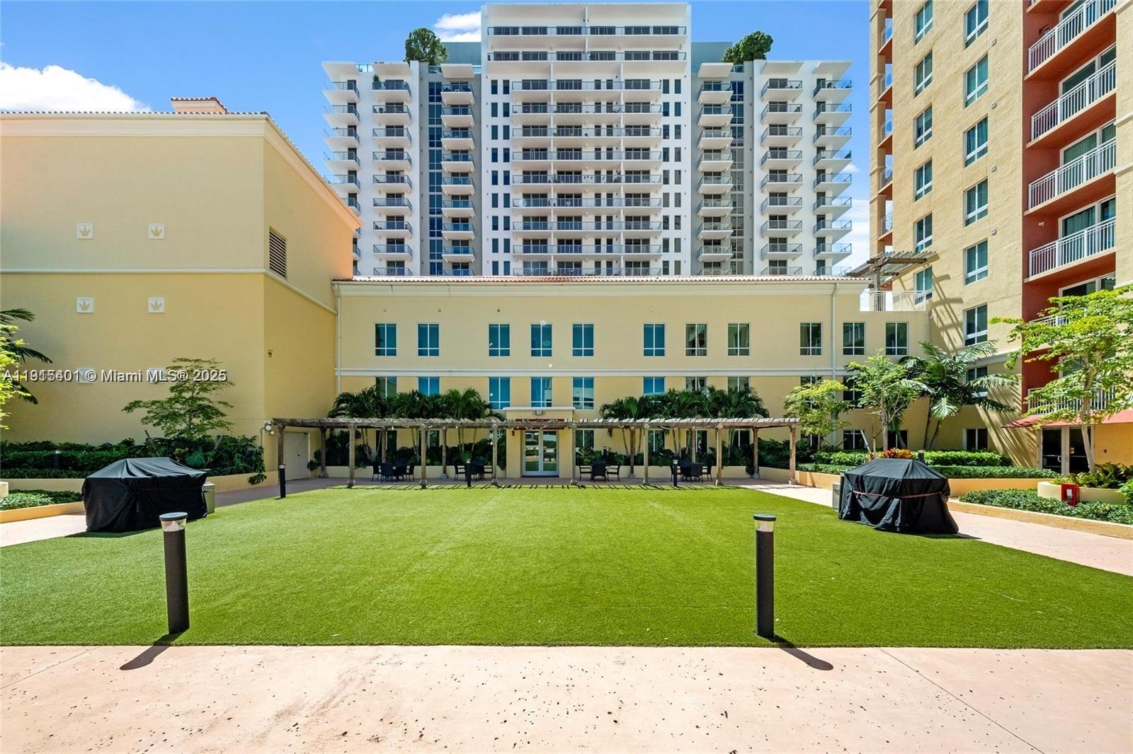 7350 Southwest 89th Street, Unit 411S Miami, FL 33156 - Photo 11 of 27