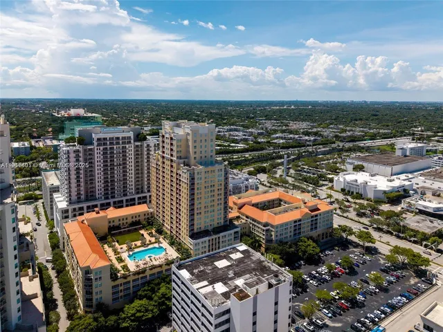 $2,200 | 7350 Southwest 89th Street, Unit 411S, Miami, FL 33156