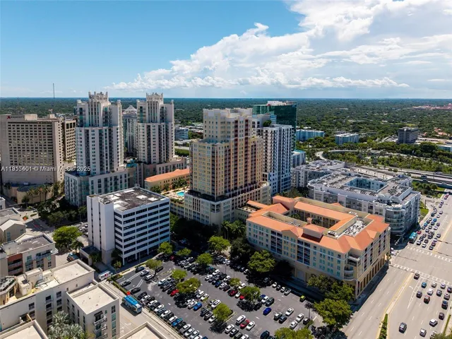 $2,200 | 7350 Southwest 89th Street, Unit 411S, Miami, FL 33156