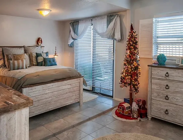 $2,200 | 1550 4th Avenue, Vero Beach, FL 32960