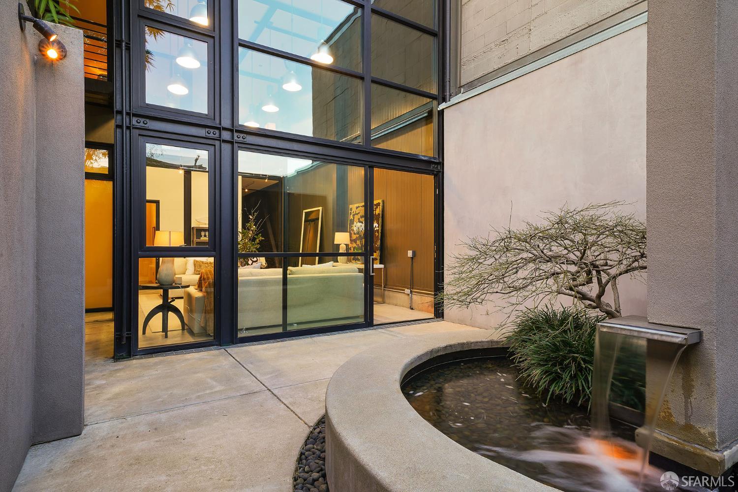 55 Sheridan San Francisco, CA 94103 - Photo 17 of 30 a swimming pool with mountain view