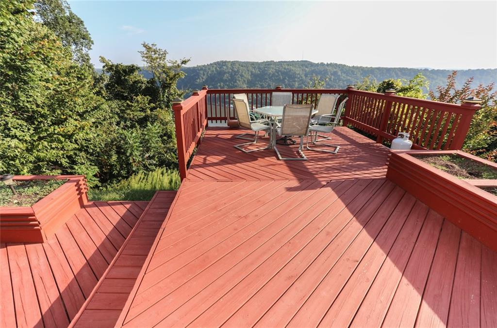 101 Undercliff Road Midland, PA 15059 - Photo 16 of 20