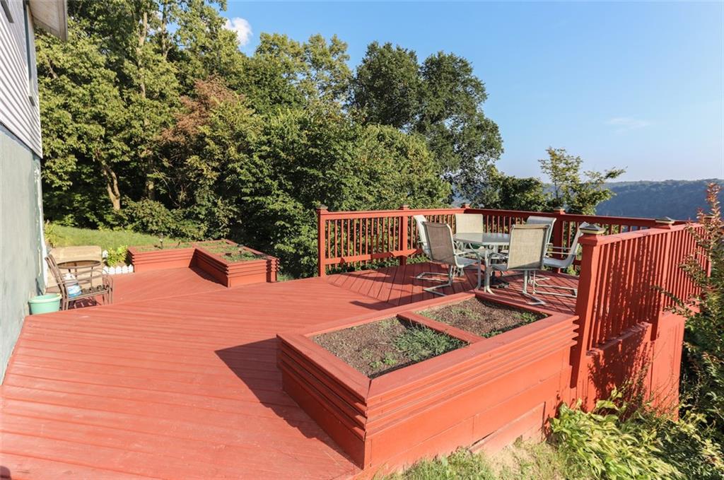 101 Undercliff Road Midland, PA 15059 - Photo 17 of 20