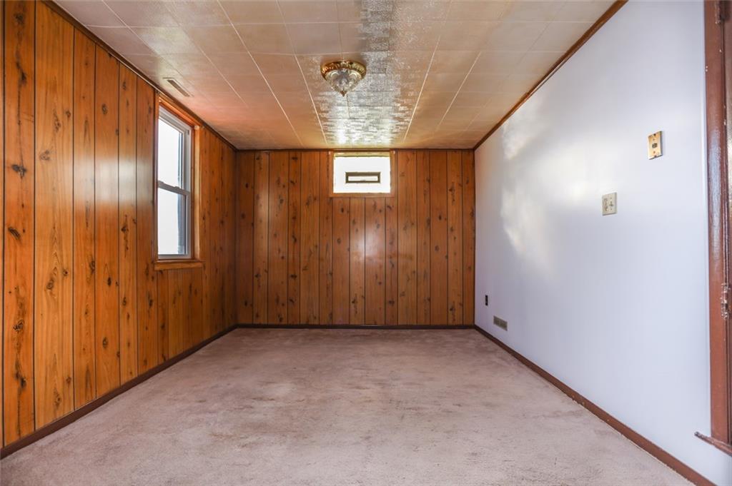 101 Undercliff Road Midland, PA 15059 - Photo 5 of 20