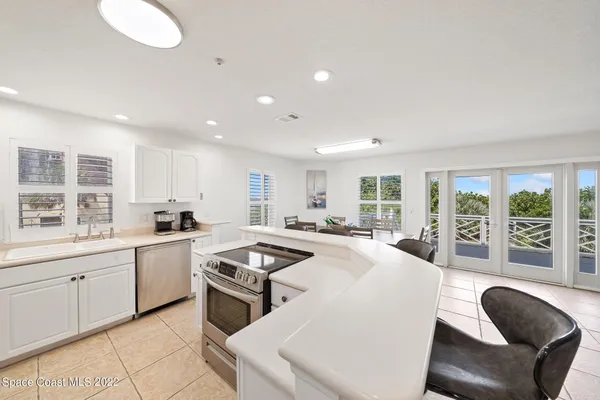 $2,260,000 | 5085 South Hwy A1A, Melbourne Beach, FL 32951