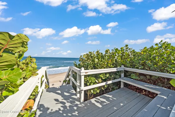 $2,260,000 | 5085 South Hwy A1A, Melbourne Beach, FL 32951
