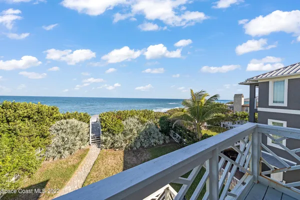 $2,260,000 | 5085 South Hwy A1A, Melbourne Beach, FL 32951