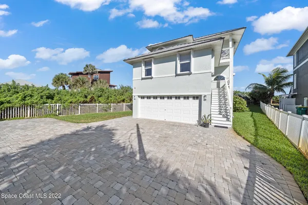 $2,260,000 | 5085 South Hwy A1A, Melbourne Beach, FL 32951