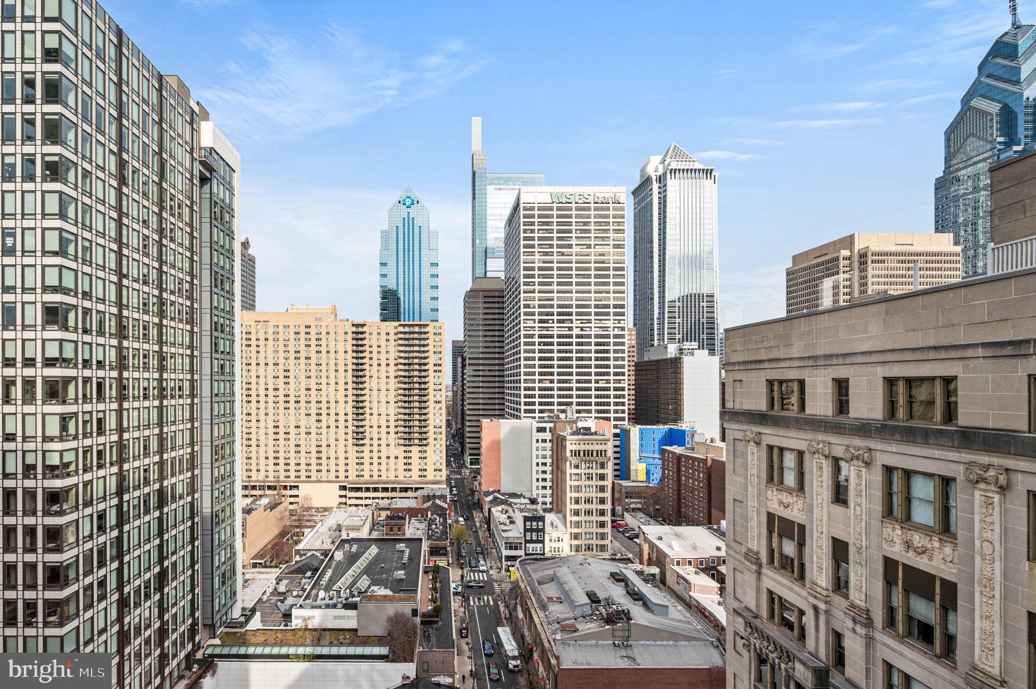 1901 Walnut Street, Unit 17F Philadelphia, PA 19103 - Photo 3 of 25 Skyline views from living/dining room