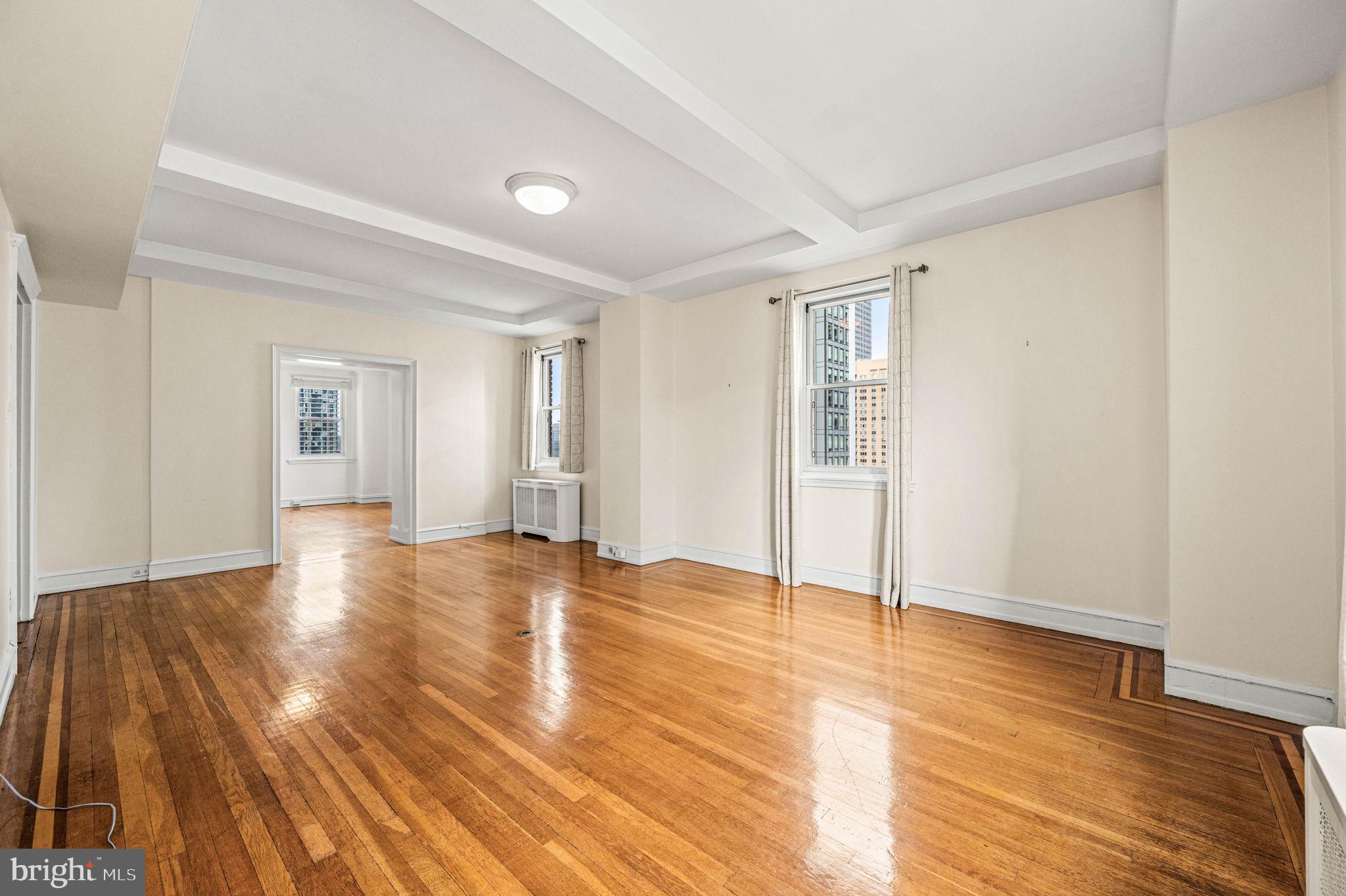 1901 Walnut Street, Unit 17F Philadelphia, PA 19103 - Photo 6 of 25 Living/dinning room