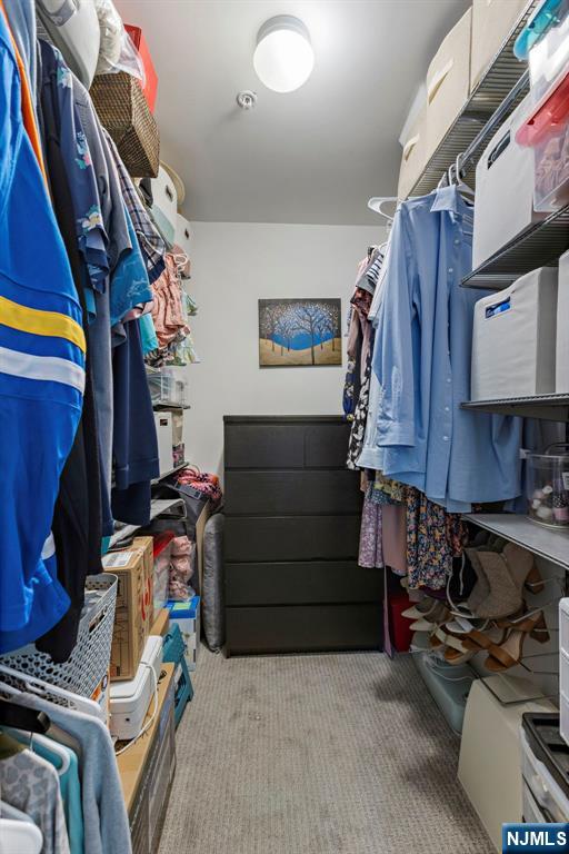 1612 Faulkner Court Mahwah, NJ 07430 - Photo 6 of 13