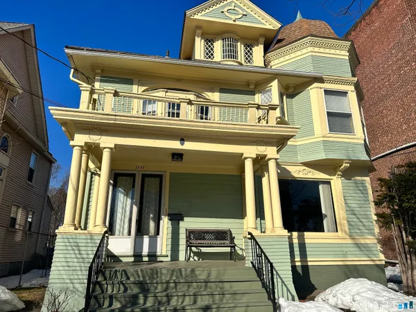 $2,500 | 1537 Chapel Street, Unit 2, New Haven, CT 06511