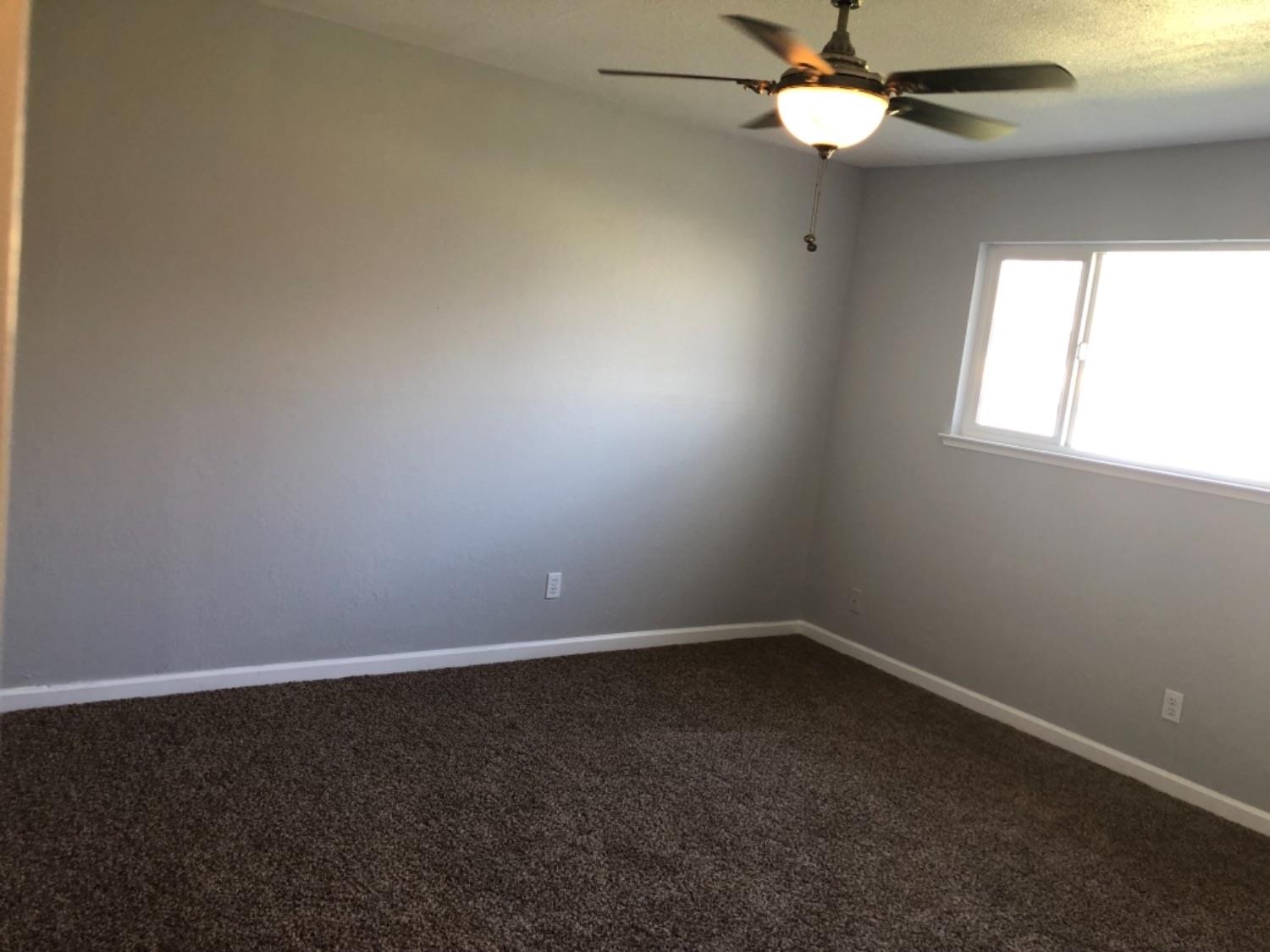 578 South 8th Street Kerman, CA 93630 - Photo 14 of 23