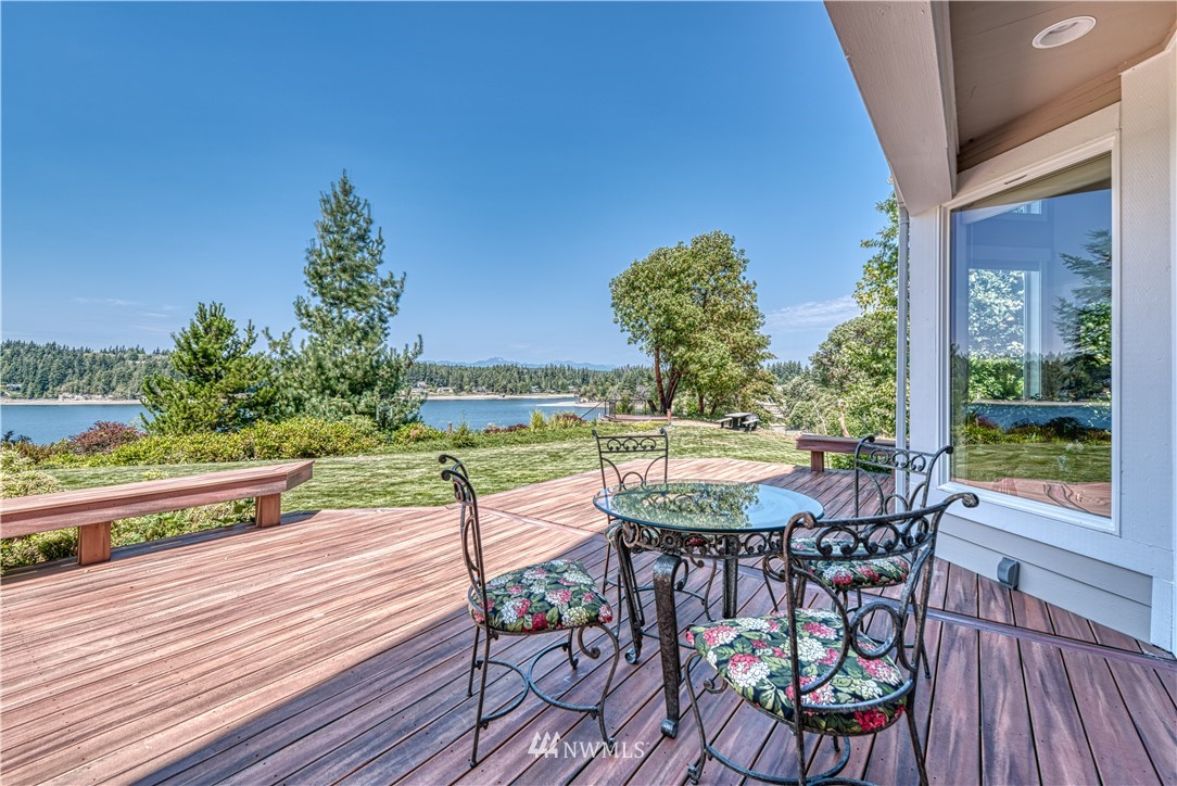 462 East Stretch Island Road South Grapeview, WA 98546 - Photo 9 of 40 Gallery Image 9