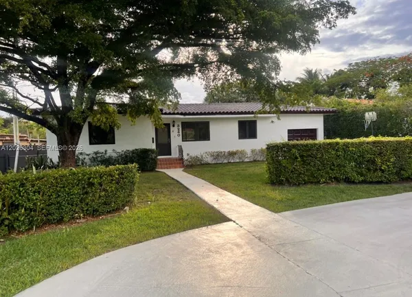 $3,400 | 3240 Southwest 57th Avenue, Miami, FL 33155