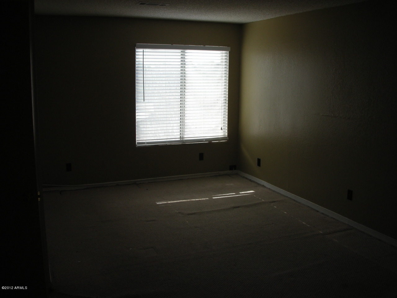 2415 West Greenway Road, Unit 11 Phoenix, AZ 85023 - Photo 10 of 14 8